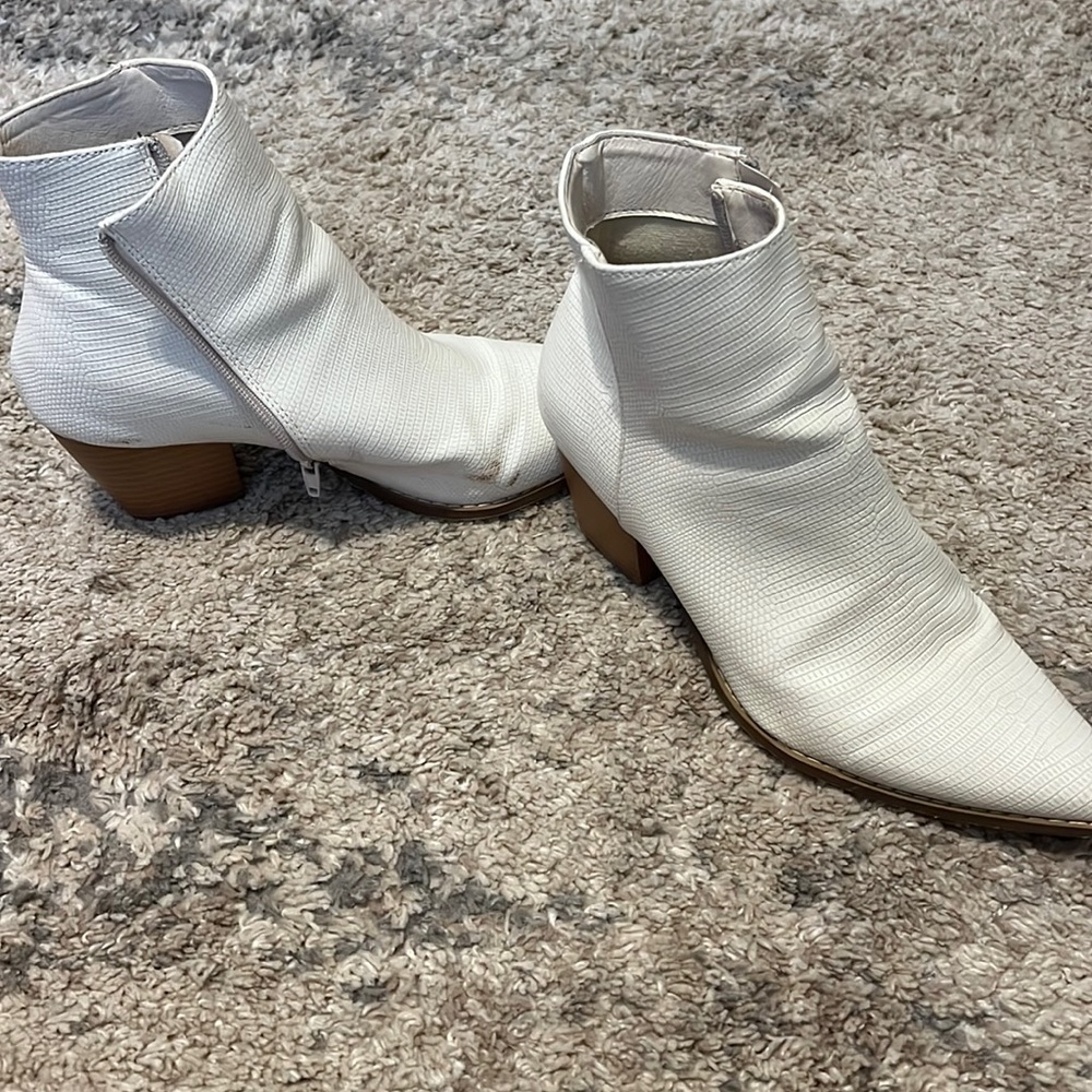 Lulus booties